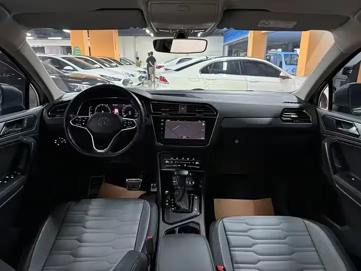 Tiguan X 2021 330TSI Two-Drive Overdrive Edition 4