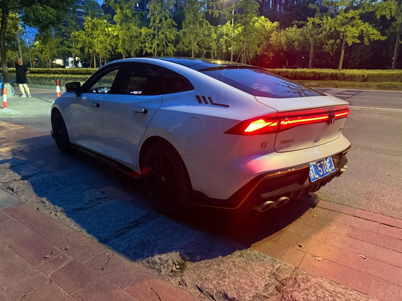 ChangAn 2023 UNI-V 1.5T Sports Edition Automatic 8