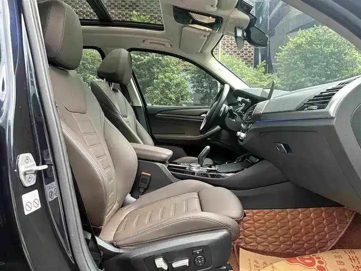 BMW X3 2020 xDrive28i M sports suit 6