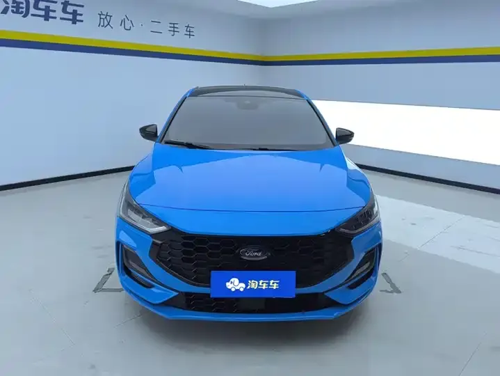 Focus 2022 sedan EcoBoost 180 automatic ST Line 2