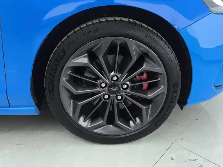 Focus 2022 sedan EcoBoost 180 automatic ST Line 6