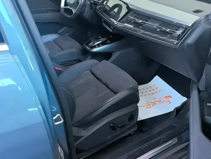 Audi Q4 e-tron 2023 50 e-tron quattro Creation Edition 8