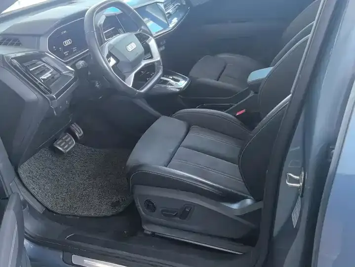 Audi Q4 e-tron 2023 50 e-tron quattro Creation Edition 9
