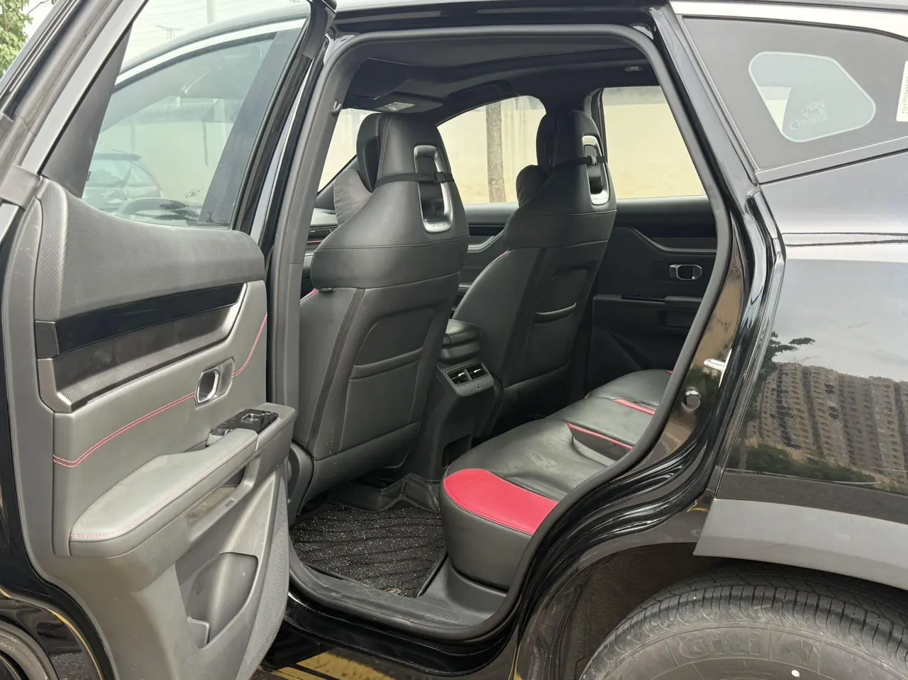 Jetour 2023 Dasheng 1.5T Xingyao PRO automatic gear 4