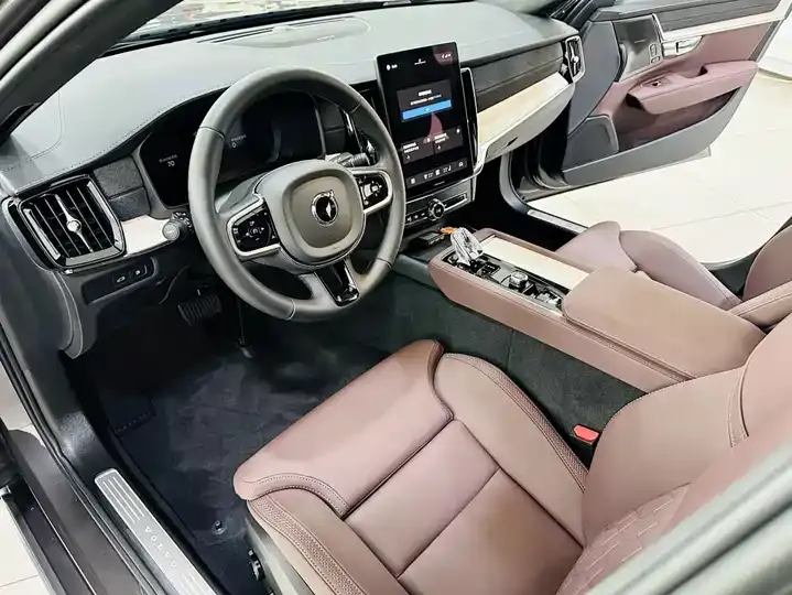 Volvo S90 plug-in hybrid 2026 plug-in hybrid four-wheel drive long endurance Zhiyuan Deluxe Edition 11