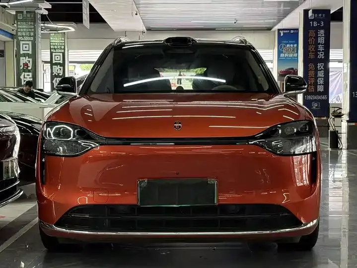 AITO M9 2024 extended range Ultra version 42kWh 6-seat version 2