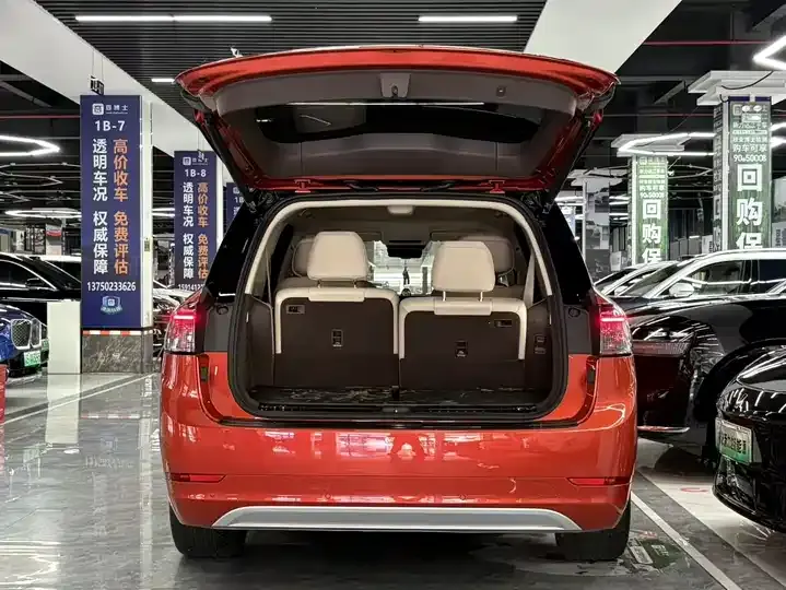 AITO M9 2024 extended range Ultra version 42kWh 6-seat version 5
