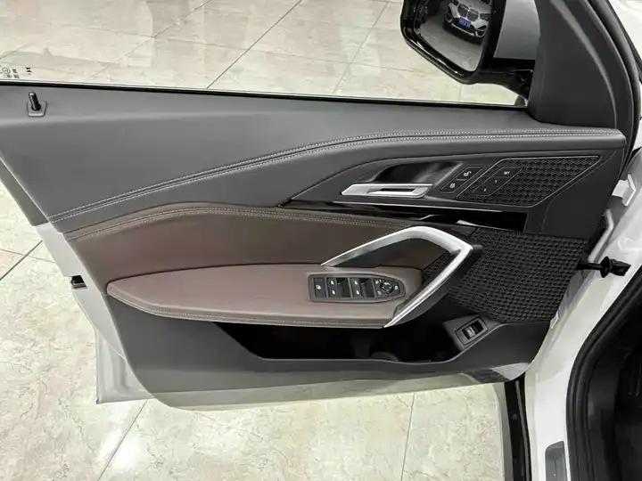 BMW X1 2023 sDrive20Li X Design Set 10