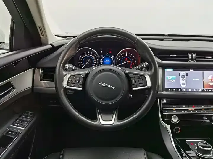 Jaguar XFL 2020 XFL 2.0T P 10000.00g Drive Fenghua Edition 11