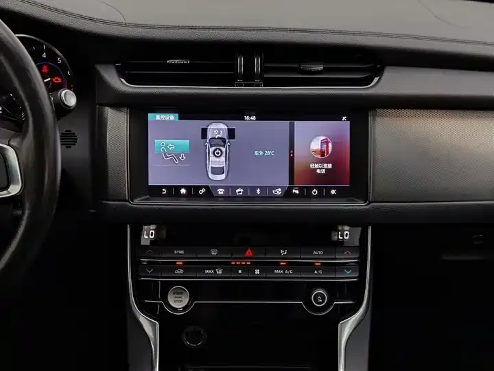 Jaguar XFL 2020 XFL 2.0T P 10000.00g Drive Fenghua Edition 12