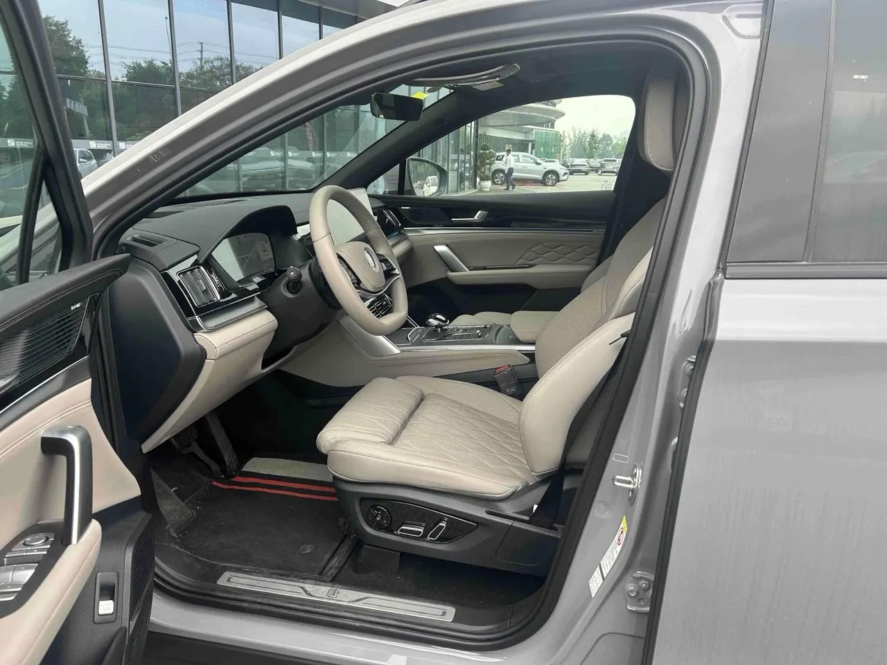 BYD Tang New Energy 2025 Tang DM-i 1.5T Stepless Intelligent Driving Edition 115KM Flagship Automatic Gear 5
