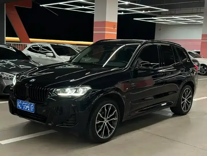 BMW X3 2023 xDrive30i Leading M Obsidian Night Suit - View 1