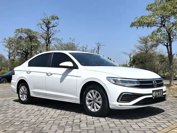 Bora 2023 200TSI DSG Smooth Edition 3