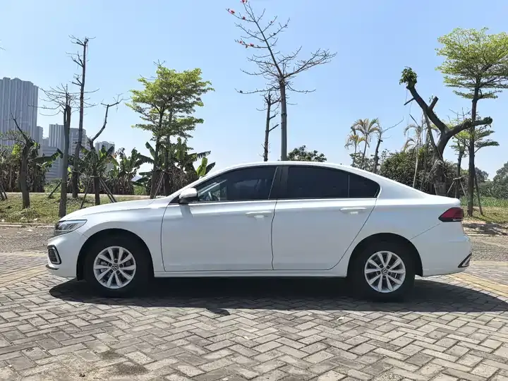 Bora 2023 200TSI DSG Smooth Edition 4