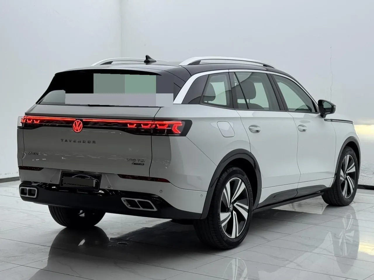 Volkswagen 2023 model tour R-Line 2.0TSI 380TSI four-wheel drive parade version automatic gear 12