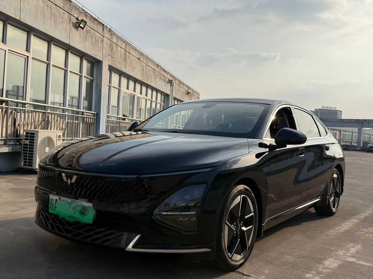 Открыть галерею: WuLing 2023 Starlight 1.5 150 Advanced Edition Automatic Gear
