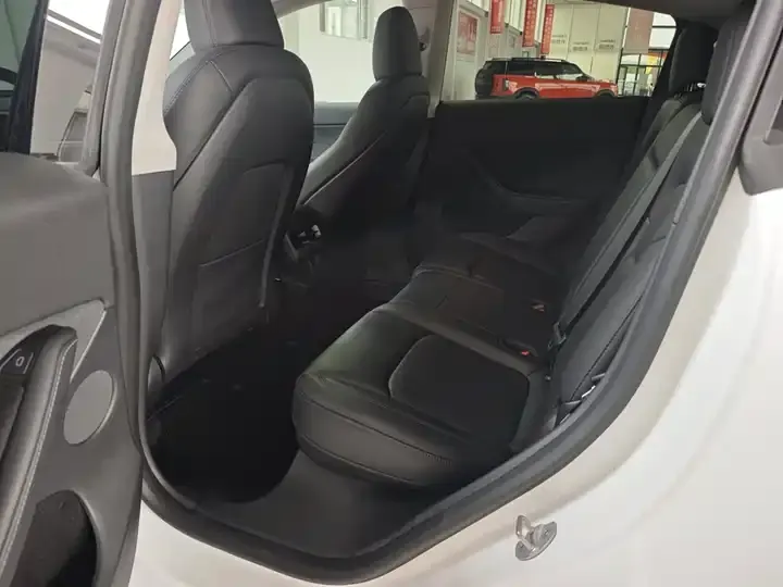 2022 Model Y Refreshed Rear-Wheel-Drive Version 10