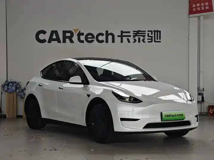 2022 Model Y Refreshed Rear-Wheel-Drive Version 3