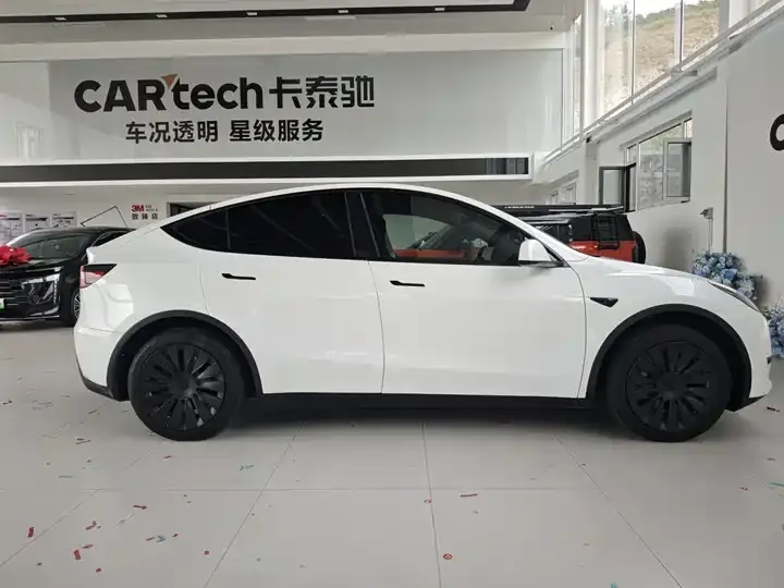 2022 Model Y Refreshed Rear-Wheel-Drive Version 9