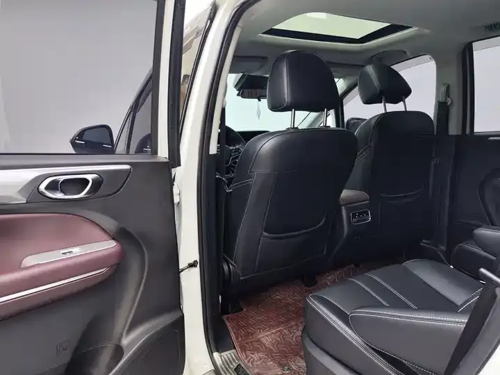 Trumpchi M6 2021 PRO 270T Automatic Luxury Edition 10