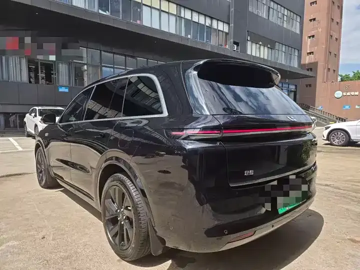 Li L8 2023 Pro 7