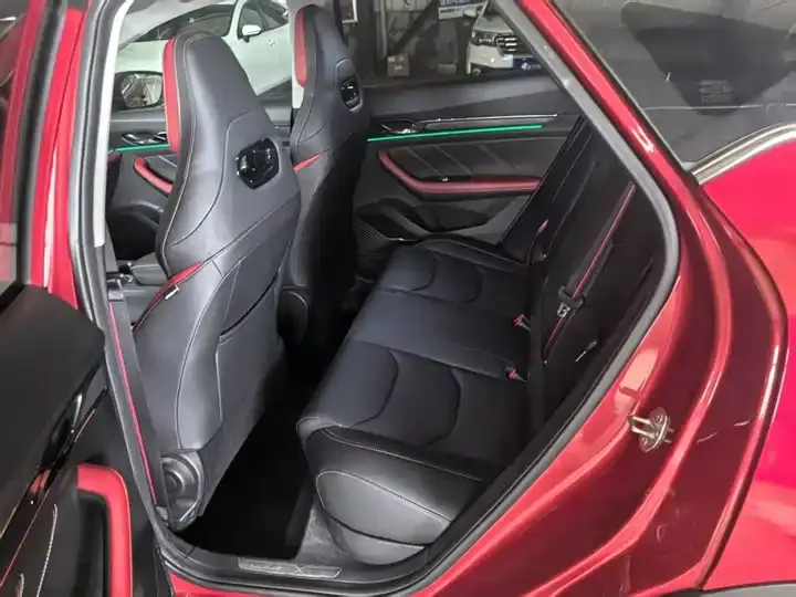Emgrand S 2021 1.4T CVT Luxury Model 8