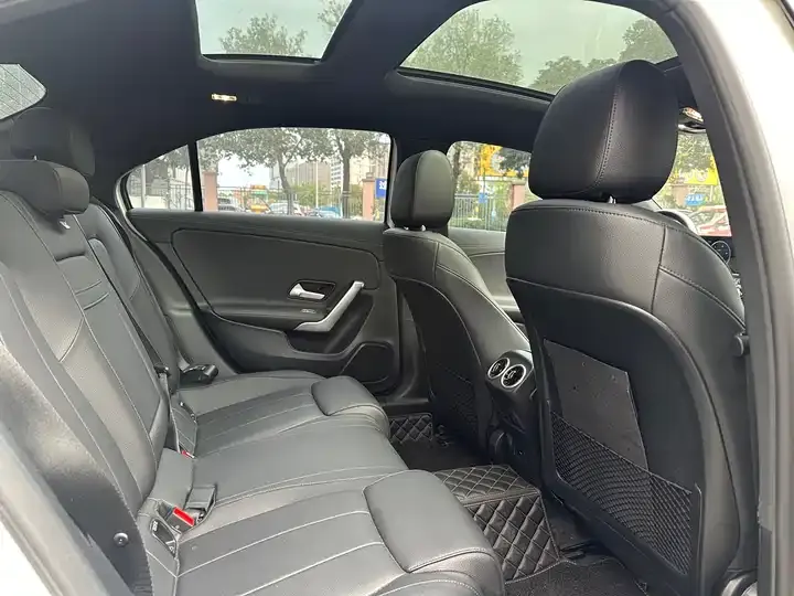 Mercedes Benz Class A 2022 Model to Class II A 200 L Sports Car Fashion Model 9