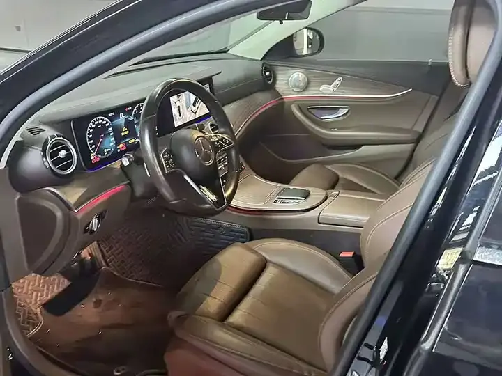 Mercedes Benz Class E 2022 E 260 L 5