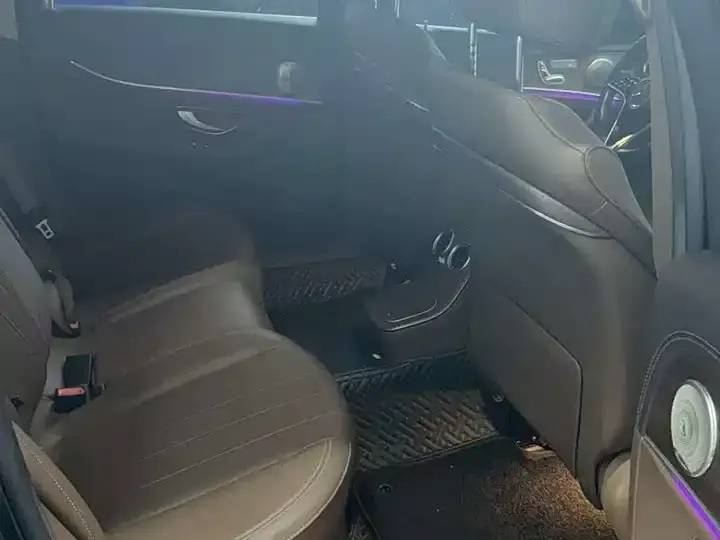 Mercedes Benz Class E 2022 E 260 L 7
