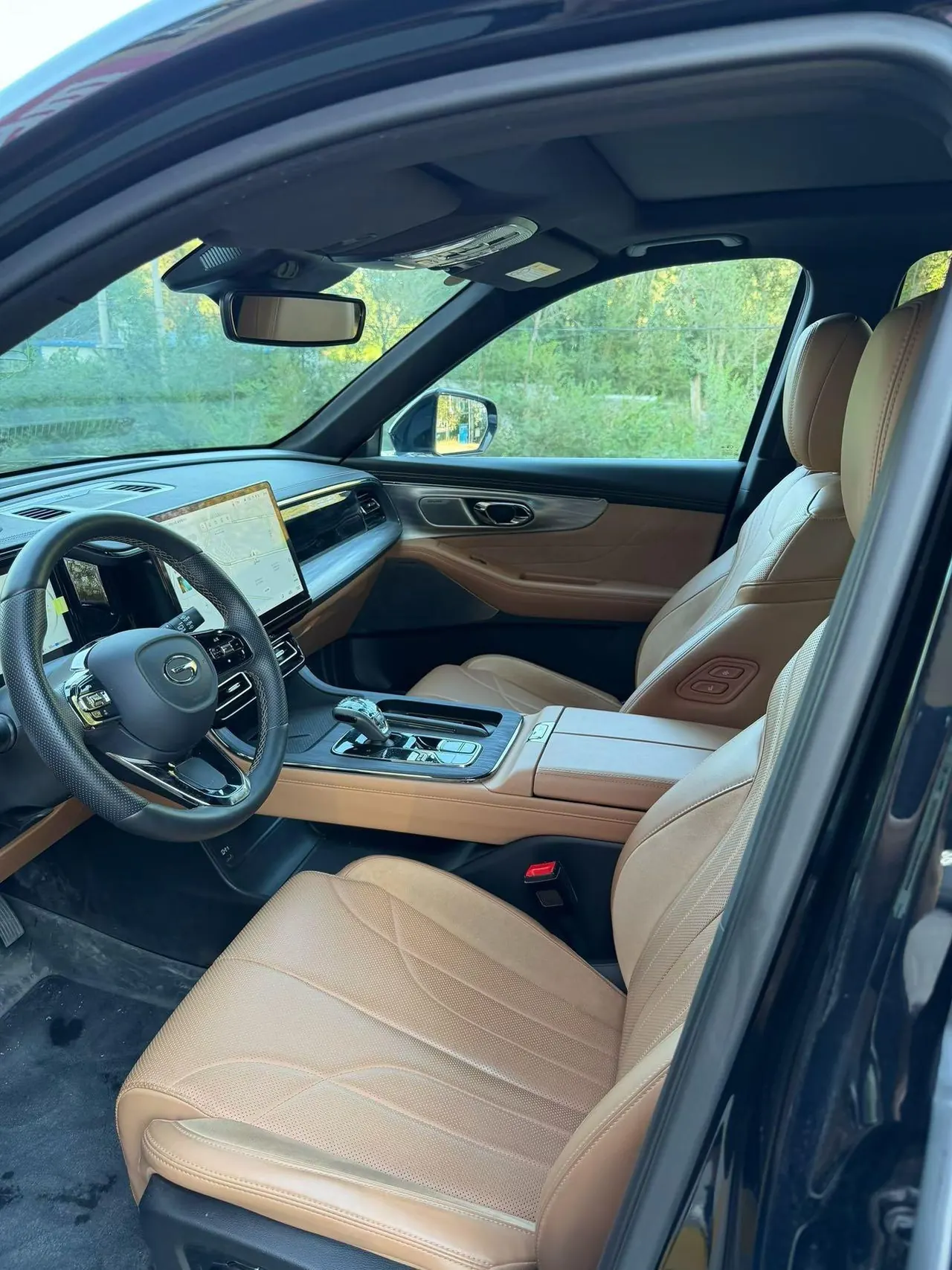 Chuanqi 2023 ES9 PHEV 2.0T 143km Max Automatic Gear 4