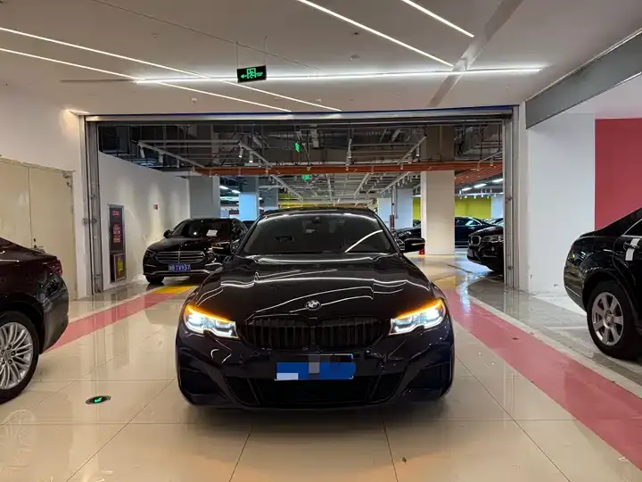 BMW 3 Series 2021 325Li M Sports Night Suit 2