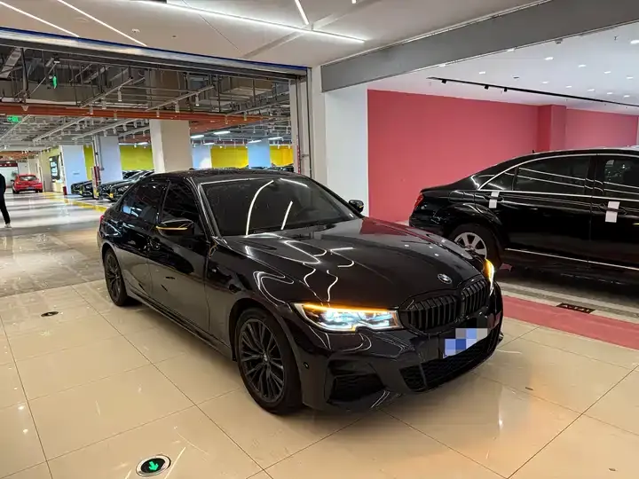BMW 3 Series 2021 325Li M Sports Night Suit 3