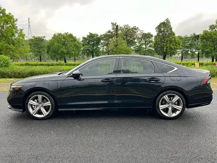 Accord New Energy 2023 2.0L e:PHEV Premium Edition 4