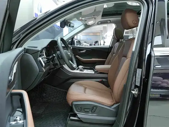 Audi Q7 2021 55 TFSI quattro S line Sport 10