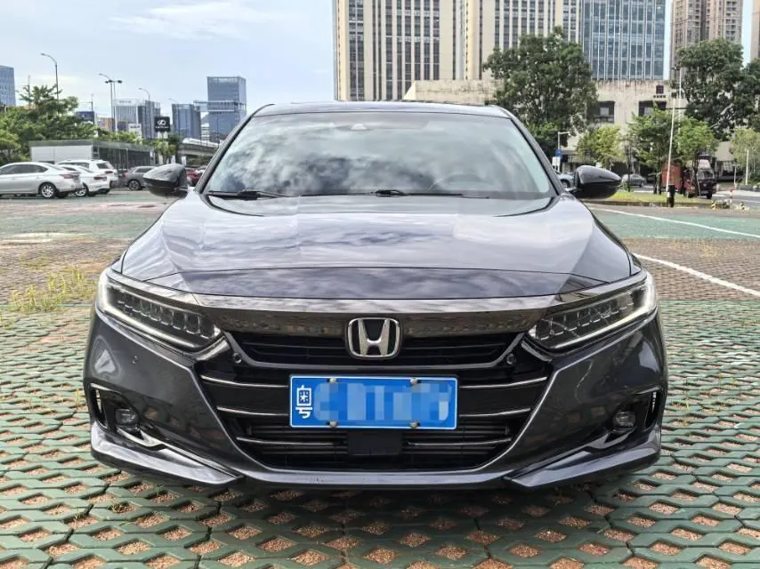 Honda 2022 10th Generation Accord 1.5T Stepless 260TURBO Magic Night Premium Edition Automatic Gear 2