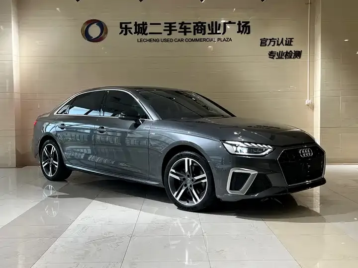 Audi A4L 2020 model 40 TFSI Luxury Dynamic Edition 3