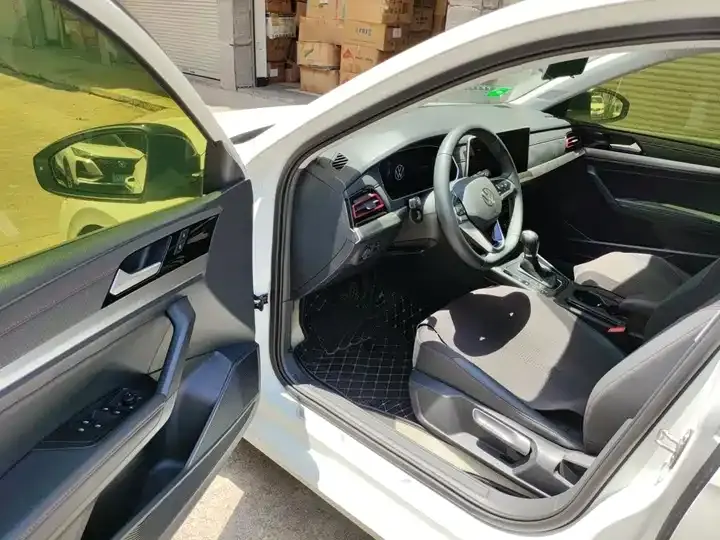 Langyi 2023 300TSI DSG Star Full Edition 12