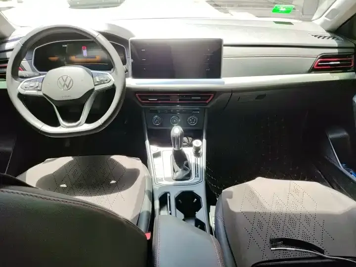 Langyi 2023 300TSI DSG Star Full Edition 5