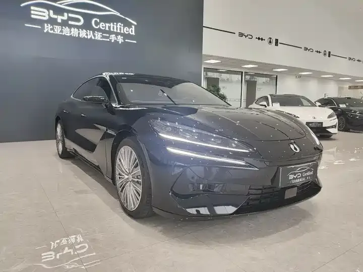 Denza Z9 2024 1100km 4-wheel drive Ultra Edition 3