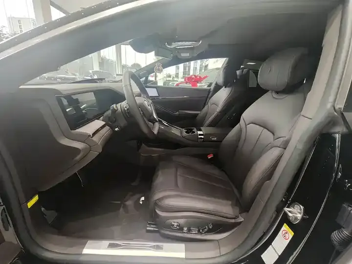 Denza Z9 2024 1100km 4-wheel drive Ultra Edition 9