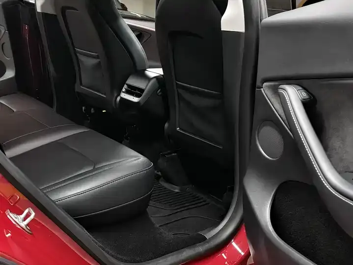 Model Y 2023 rear-wheel drive version 11
