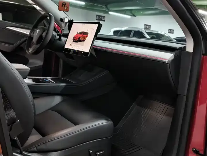 Model Y 2023 rear-wheel drive version 12