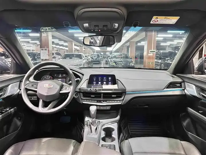 Cadillac CT4 2022 28T Luxury Model 11