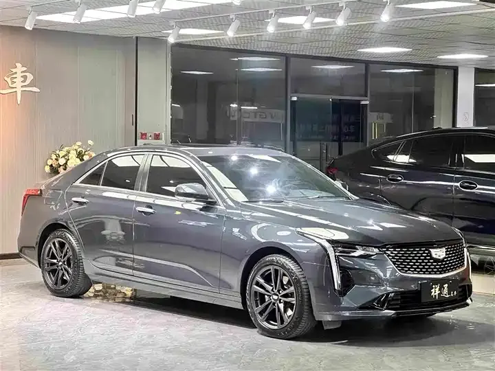 Cadillac CT4 2022 28T Luxury Model 3