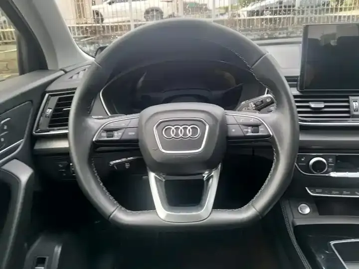 Audi Q5L 2022 model 40T Luxury Dynamic Edition 11