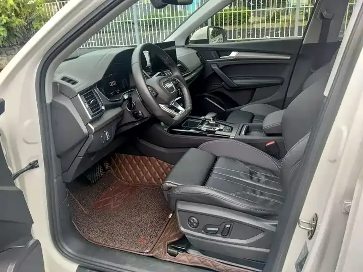 Audi Q5L 2022 model 40T Luxury Dynamic Edition 9