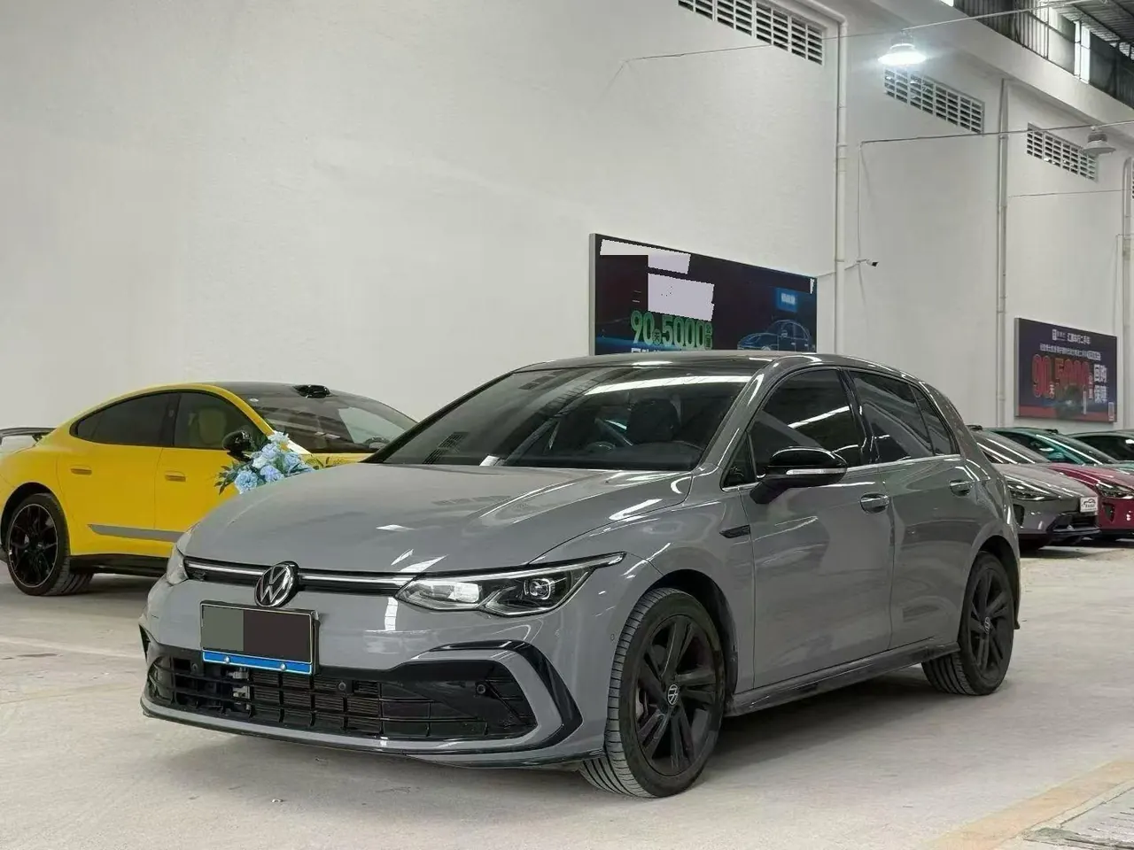 Volkswagen 2023 Golf 8 R-Line 1.4TSI 280TSI Lite Automatic - View 1