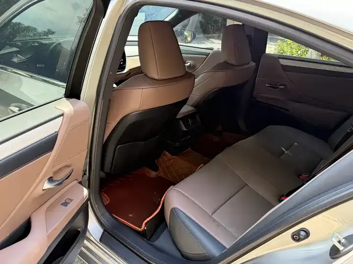 Lexus ES 2025 Model 200 Prestige Edition 7