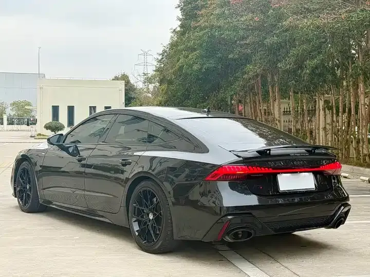 Audi A7 2023 45 TFSI Selection 12
