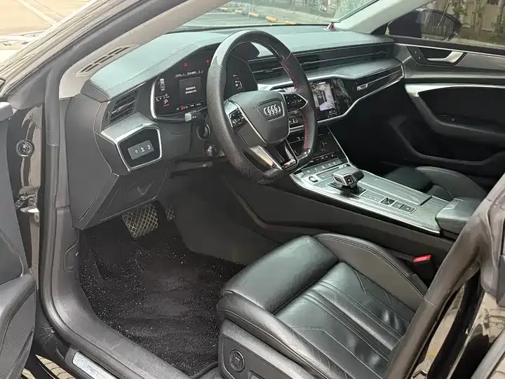 Audi A7 2023 45 TFSI Selection 5